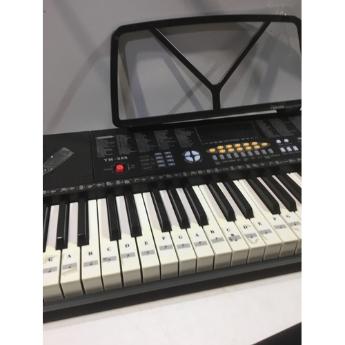 140 - Electronic organ - model YM-288