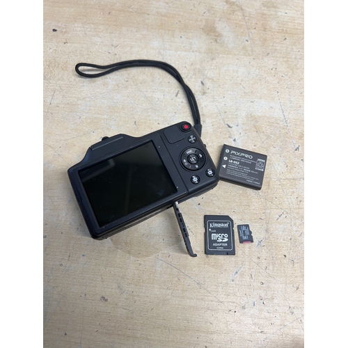 280A - Kodak PixPro FZ152 camera with battery & SD card