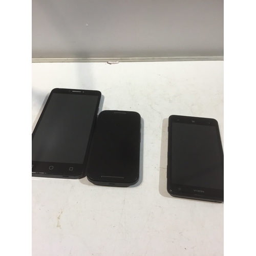 194 - 3 phones sold as spares