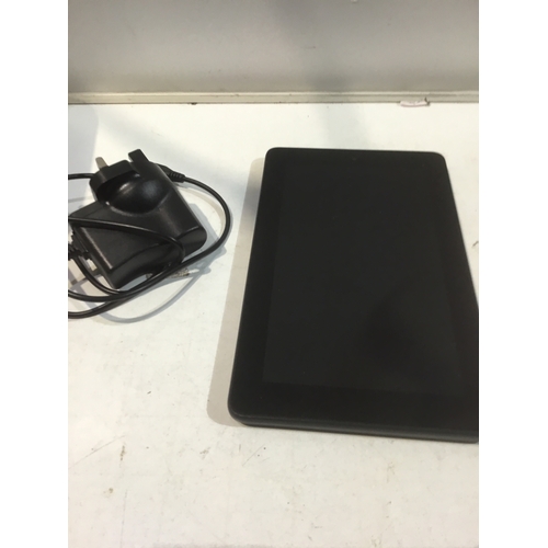 215 - Amazon fire 5th gen tablet with charger working