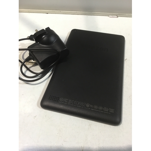 215 - Amazon fire 5th gen tablet with charger working