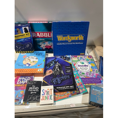 286 - Kids Books and Board Games inc Scrabble, Wordsworth, Rethink, Ronald Dahl etc