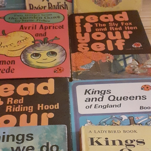 55A - Ladybird books. Includes classics such as Red Riding Hood, Pinnochio, Goldilocks and other learning ... 