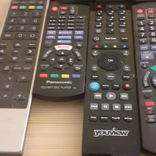 121A - Quantity of remote controls. Includes Panasonic, Samsung, Sony and other leading brands. Good condit... 