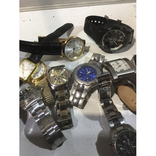 52 - Collection of watches