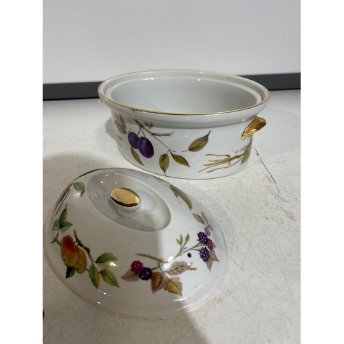 114 - Royal Worcester Porcelain Bowl and Casserole Dish