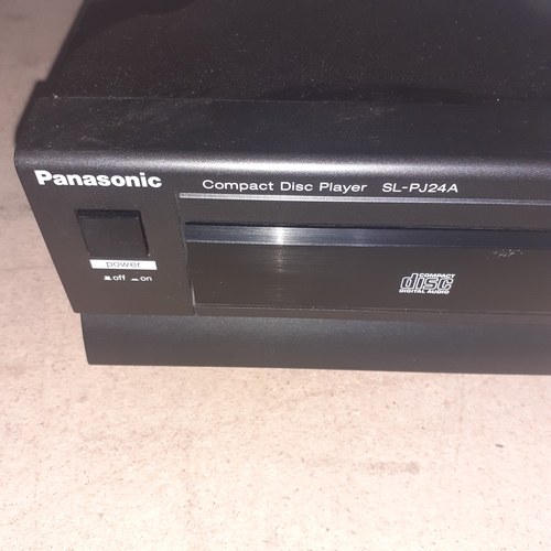 120A - Panasonic CD player. Model SLPJ24A. Good working condition