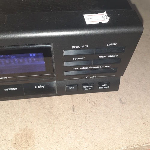 120A - Panasonic CD player. Model SLPJ24A. Good working condition