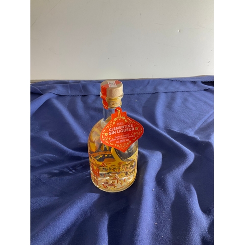 38 - M&S sealed bottle of clementine gin liqueur