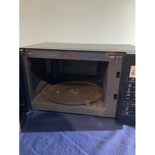 79 - Sharp microwave black 800w