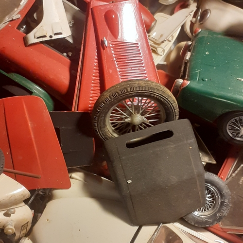 108A - Quantity of old racing and classic cars. Some good and some with parts like the bonnets detached. Th... 