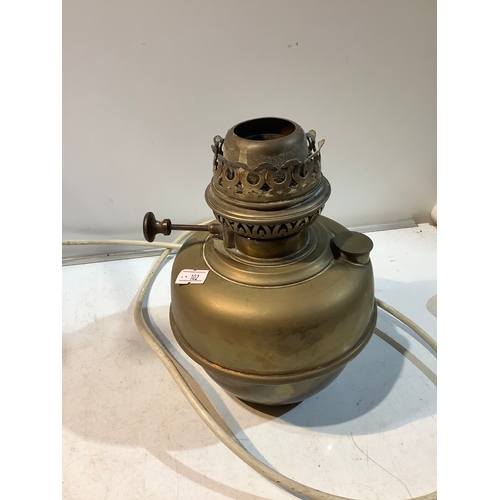 61 - Brass oil lamp base - electric converted