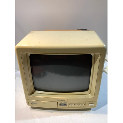 62 - Samumg voyager model TAI.1051(T) 10” colour CRT tv receiver