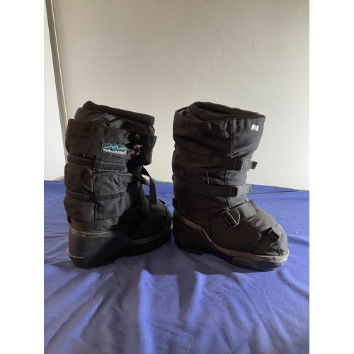 476 - Northern outfitters snow boots made is the USA