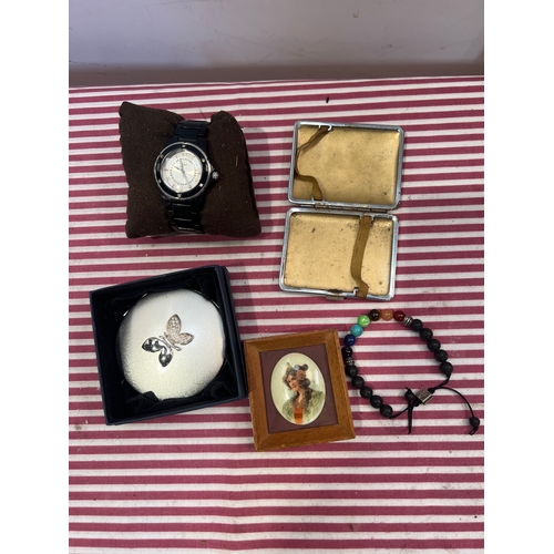 419 - Lot to inc cigarette case, watch, compact, bracelet and more