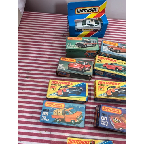 467 - 10x collectible Matchbox superfast vehicles with original boxes