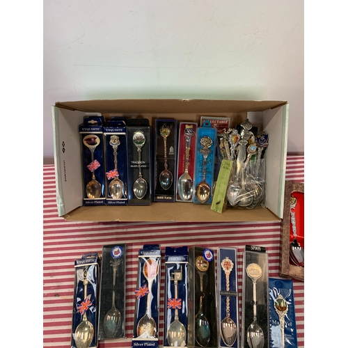 468 - Large collection of souvenir spoons - most boxed