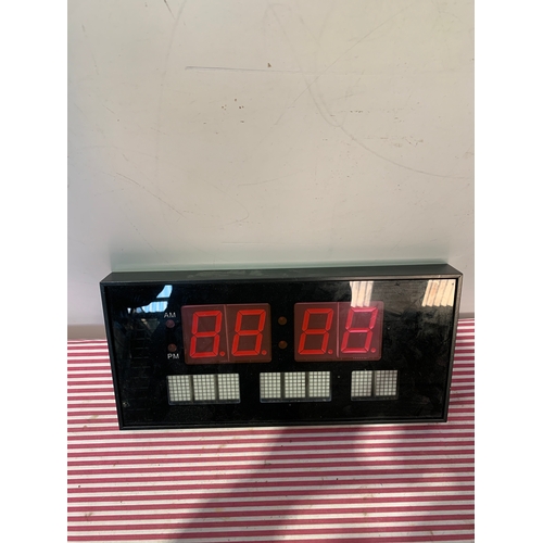 695 - Illuminated bingo style display screen