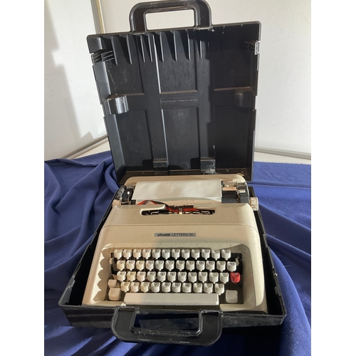 549 - Olivetti Lettera 35 portable typewriter in case