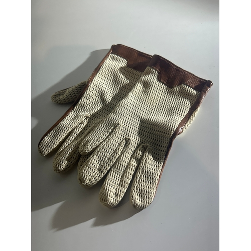 241 - Vintage Leather Driving Gloves and AA Car Badge