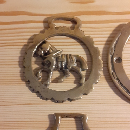 8 - 8 x Horse Brasses. Horse related designs. Nice detail