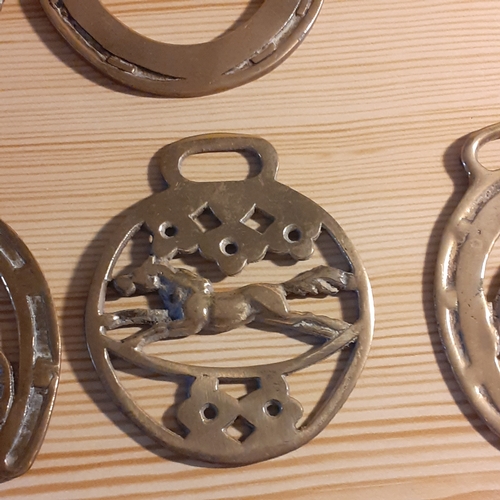 8 - 8 x Horse Brasses. Horse related designs. Nice detail