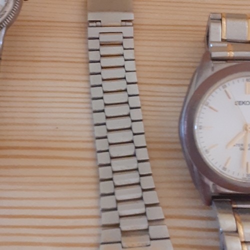 114A - Assortment of Watches sold as spares but complete. May just require batteries