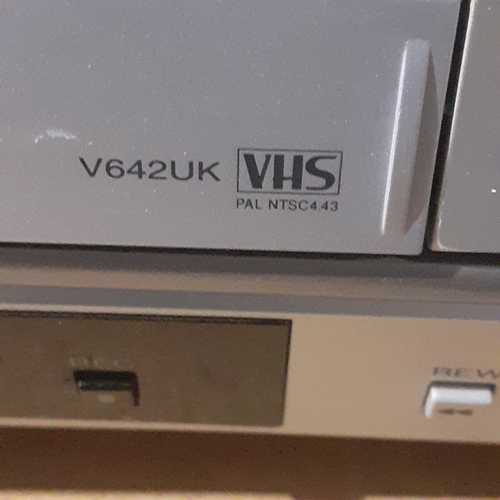 113A - Toshiba Video Casette recorder, remote and instructions.  Model V642UK. Working order