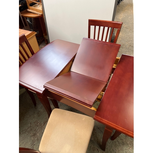 270 - Mahogany dining table - central leaf to extend - with 4 chairs - in very clean condition