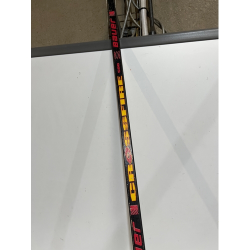 202 - Bauer crossfire hockey stick