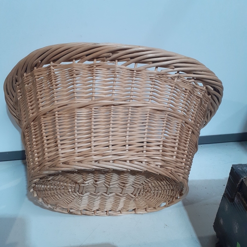 101A - Large wicker laundry basket. Approx 2ft by 18