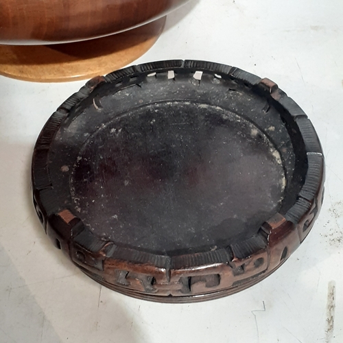 103A - Wooden items. Small lot comprising of dishes, bowls, scoring board etc. Overall good condition