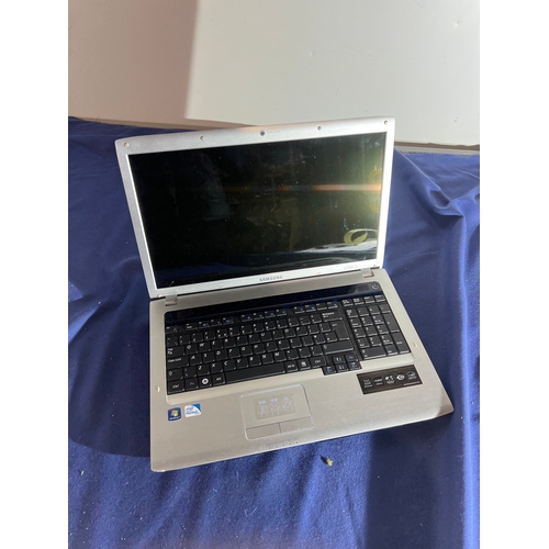 107 - Samsung R730 laptop - pentium - untested