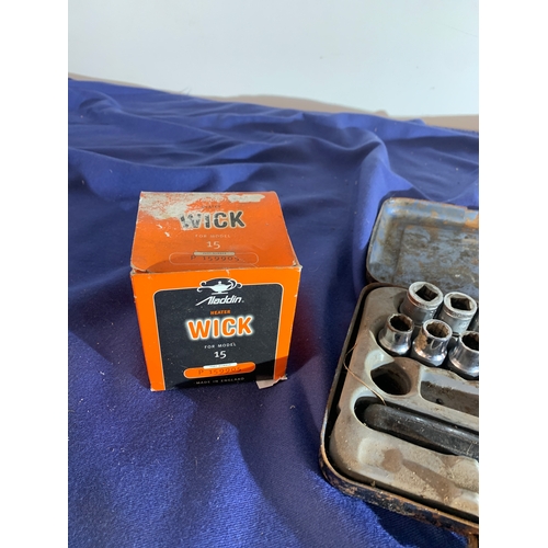 23 - Aladdin Wick 15 and Geodore socket set