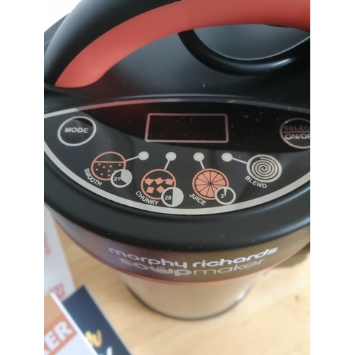 42A - Large (1.6 litre) Morphy Richards soup maker with instruction manual and 2 recipe books in as new co... 