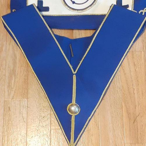 143A - Masonic Regalia. Provincial Apron, Collar and Jewel. Norfolk. Good used condition