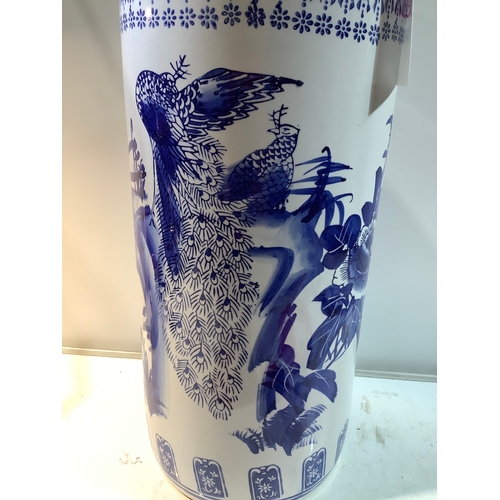 27 - Traditional oriental blue & white umbrella stand