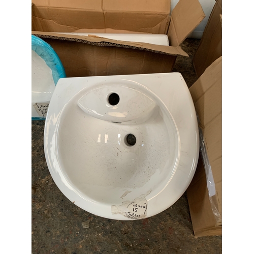 340A - Resale opportunity- one pallet full of porcelain sinks, bases and fittings - lots of the same and va... 