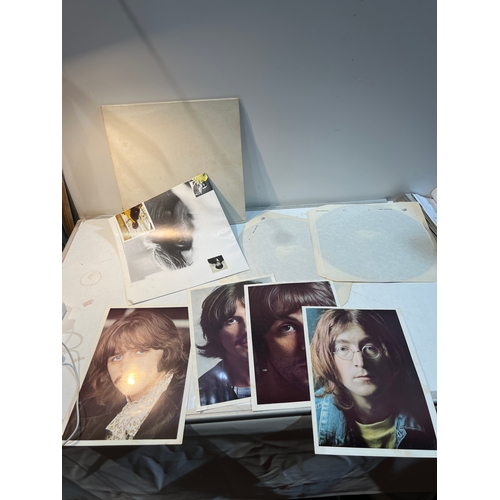 127 - The Beatles white album - PCS 7067 7068 - complete with poster and pictures