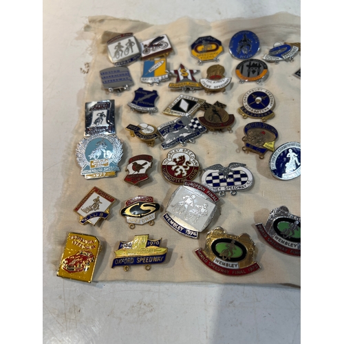 242 - Pin badge collection inc Mainly speedway - Gothenburg, Crayford, Wembley, Oxford, Canterbury, Boston... 