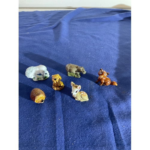 267 - Collection of 6 assorted Wade Whimsies