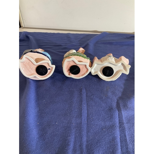 269 - Three Wade piggie banks in very good condition