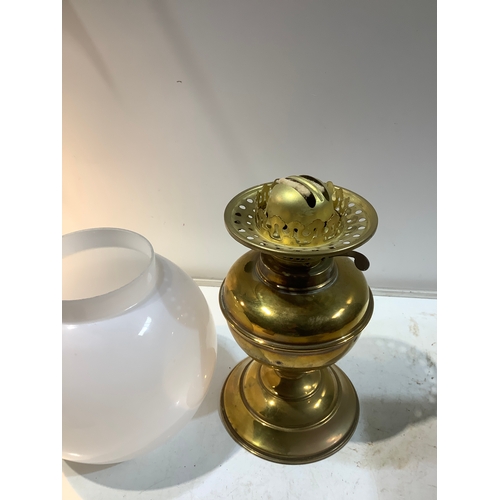 302 - Brass oil lamp