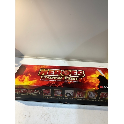 249 - Corgi Heroes under fire 1:50 scale *v