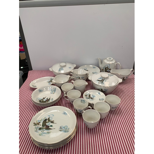 169 - Set of Myott ceramics inc plates, oven dishes, cups, saucers etc