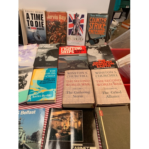 146 - Large quantity of military books inc Britain at War, Spitfire, the Collapse of the Third Republic, W... 
