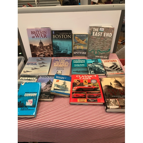 146 - Large quantity of military books inc Britain at War, Spitfire, the Collapse of the Third Republic, W... 