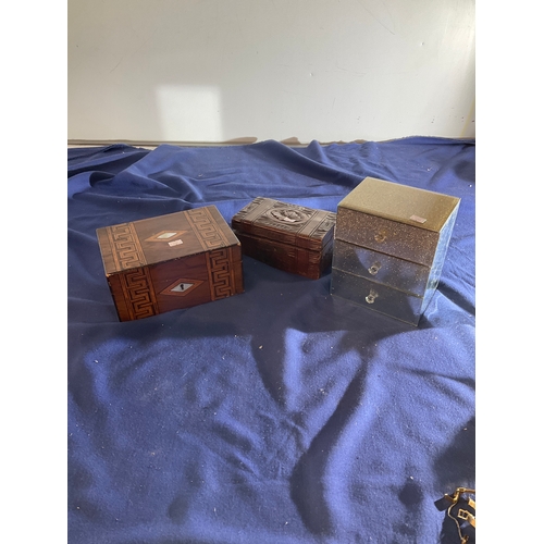 152 - Three jewellery boxes with selection of costume jewellery