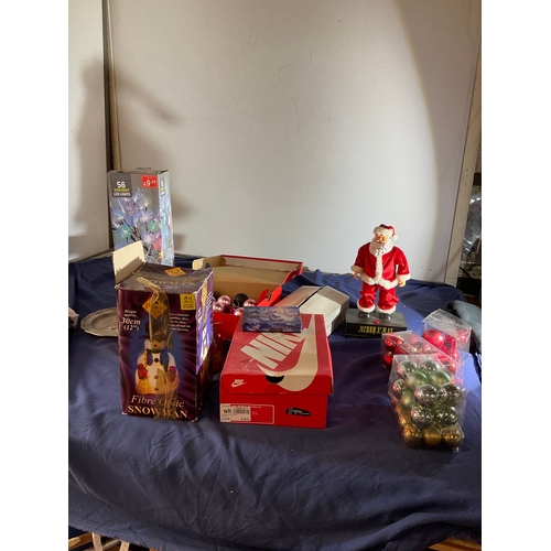 172 - Mixed Christmas lot including baubles, bells, fibre optic snowman and more