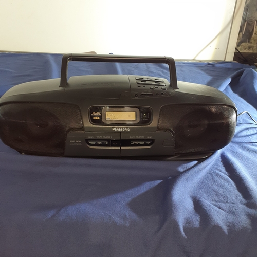 61A - Panasonic Boom Box model RX DT 501. All functions in good working order.